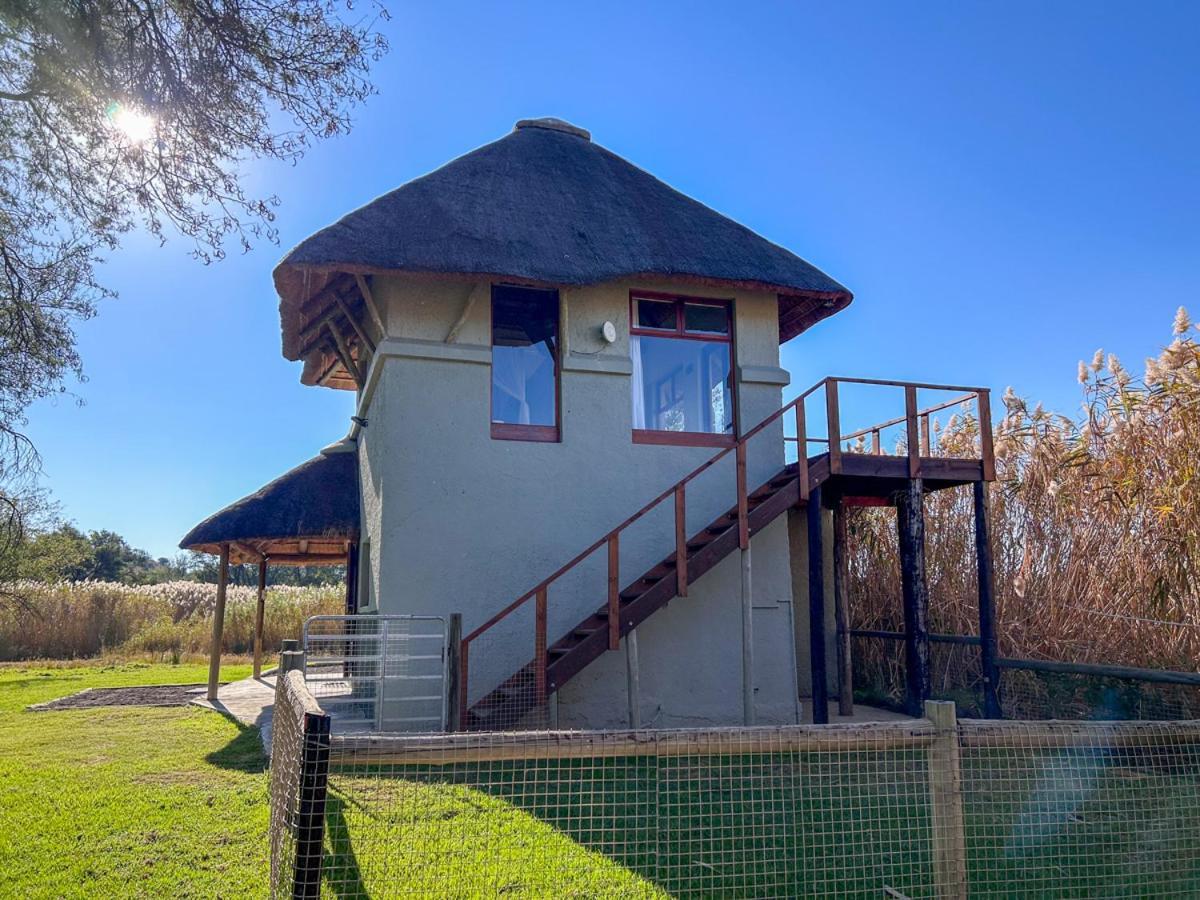 Tzamenkomst River Lodge Colesberg Room photo
